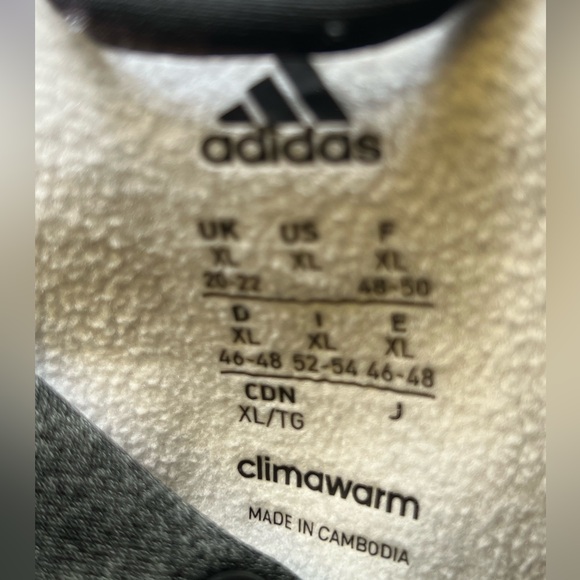 Adidas Climawarm men’s hoodie size xl. Grey and black. Washed but never worn! - Picture 6 of 7